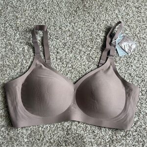 NWT Grey Beige Racerback Bras Full Coverage Supportive Wireless Push Up Seamless